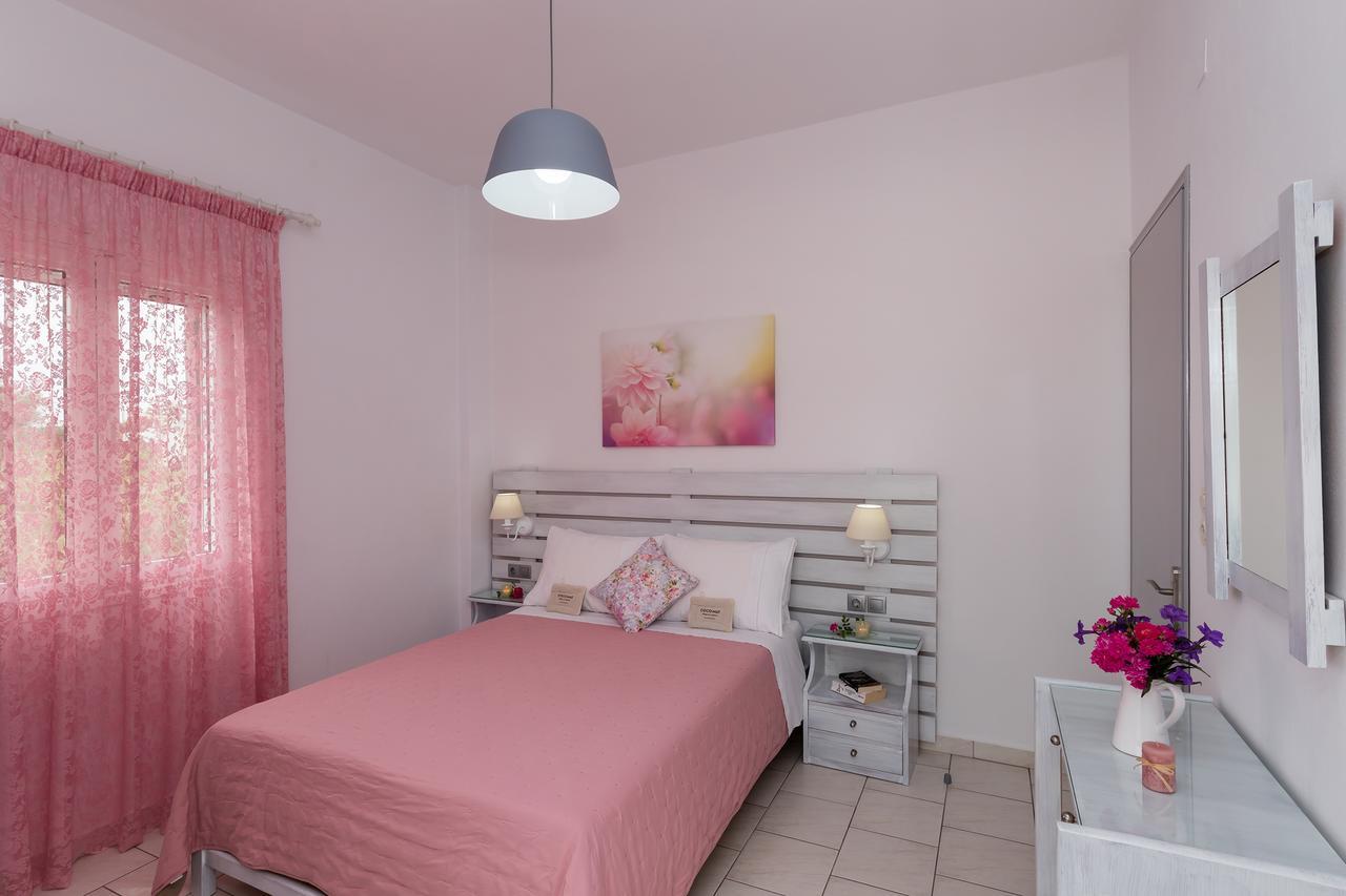 Letta'S Apartments Финикас Экстерьер фото