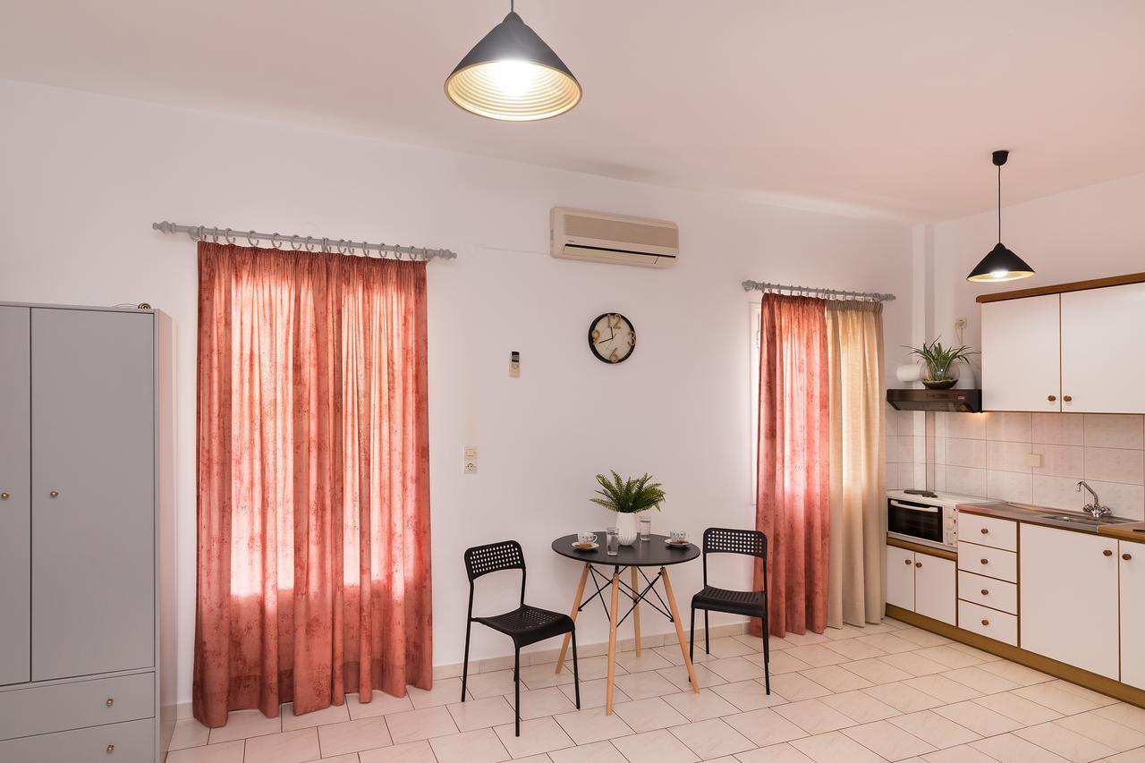 Letta'S Apartments Финикас Экстерьер фото